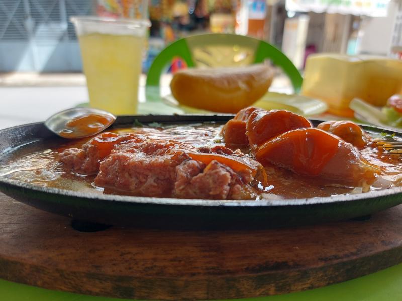 Bánh Mì Chảo Bít Tết 123