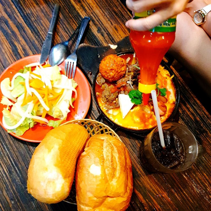 Bánh mì chảo cô 3 Hậu