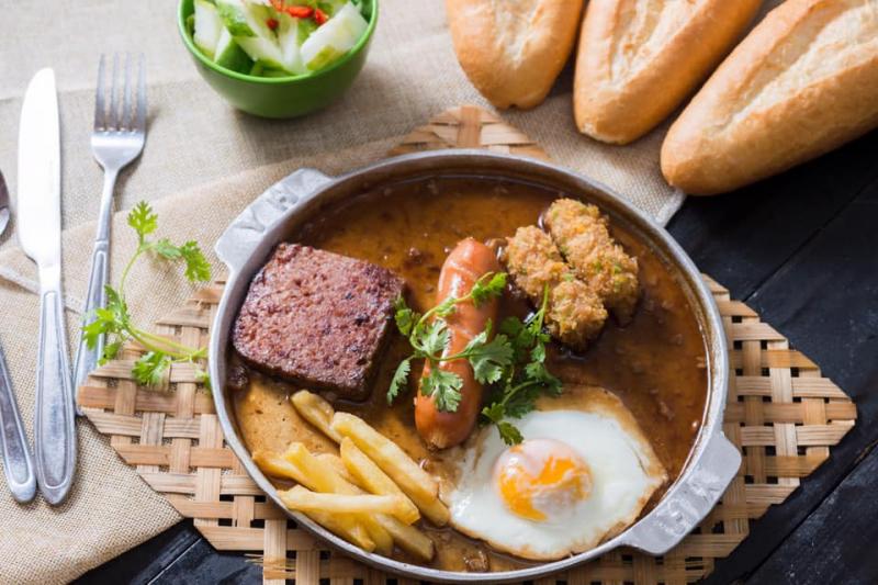 Bánh Mì Chảo Cô Vinh Quán