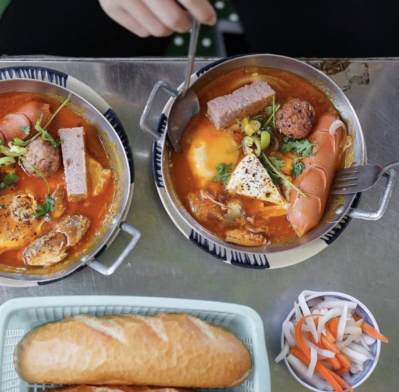 Bánh Mì Chảo Xuân Lạc