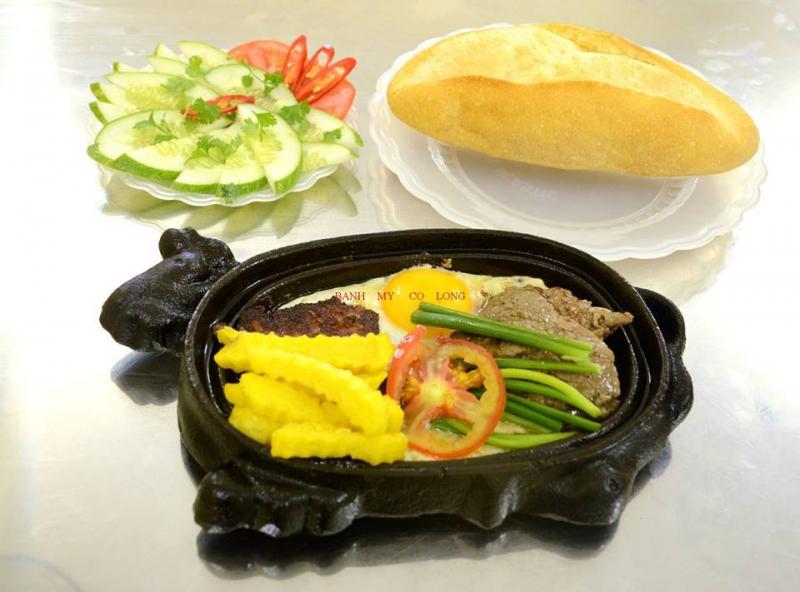 Bánh mì Cô Long