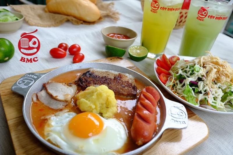 Bánh mì Cột Điện
