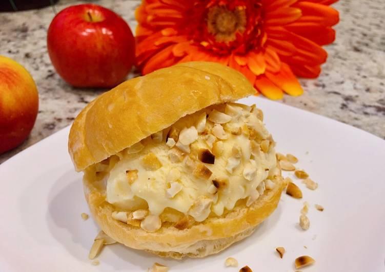 Bánh mì kẹp kem