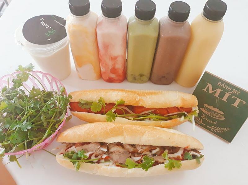 Bánh mì & trà sữa