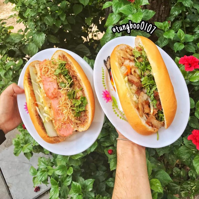 Bánh Mì - Quán Hương Lan