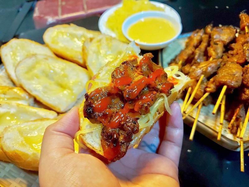 Bánh Mì Thịt Nướng Cambodia