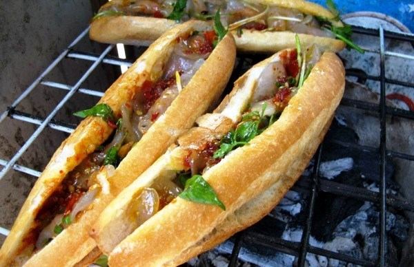 Bánh Mỳ Phượng
