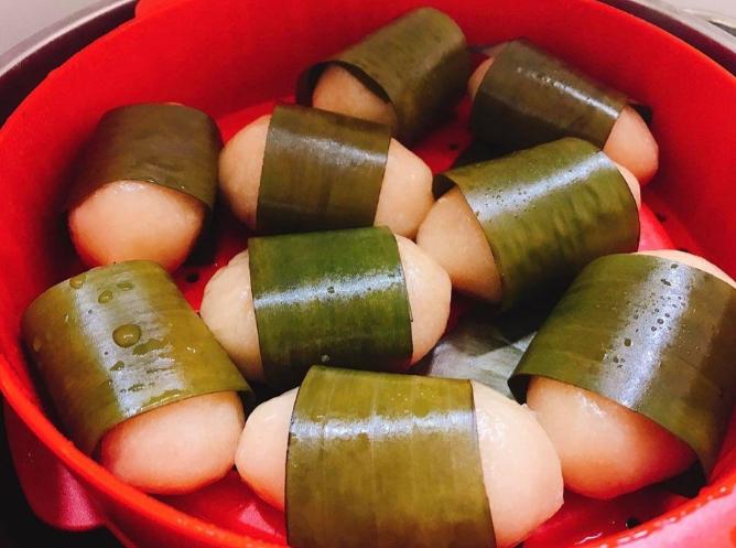 Bánh sắn nhân đỗ, thịt