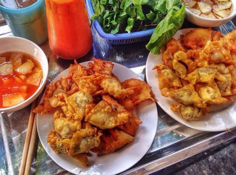 Bánh Tôm Hàng Bồ