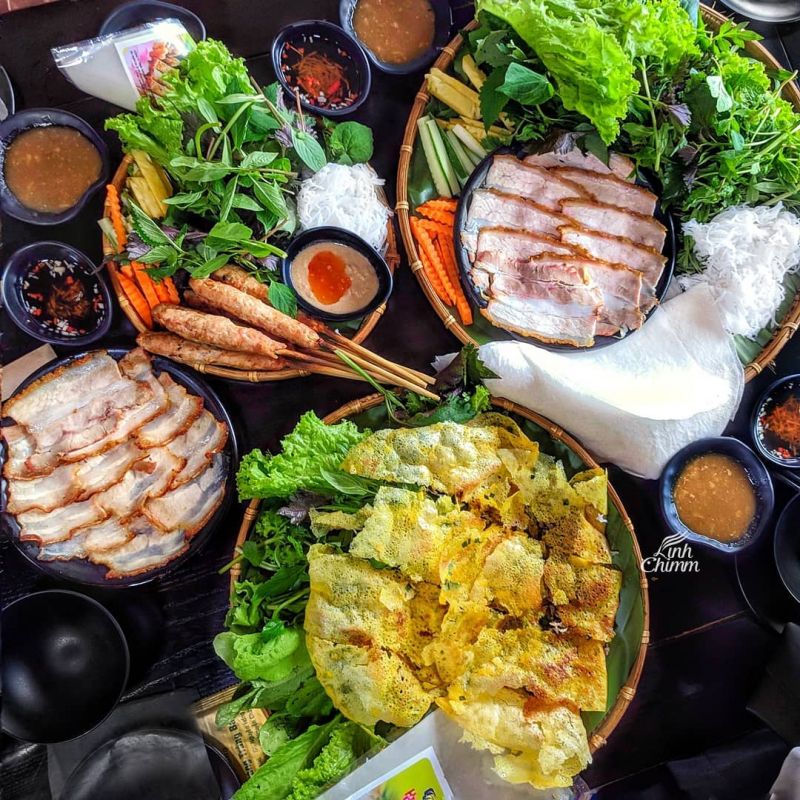 Bánh tráng cuốn thịt lợn 2 đầu da