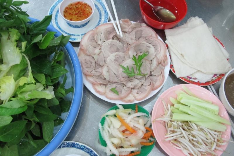 Bánh tráng cuốn thịt heo
