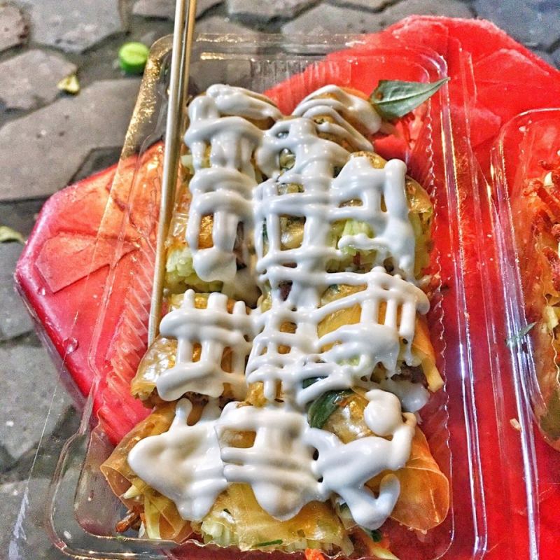 Bánh tráng trộn cô Hằng