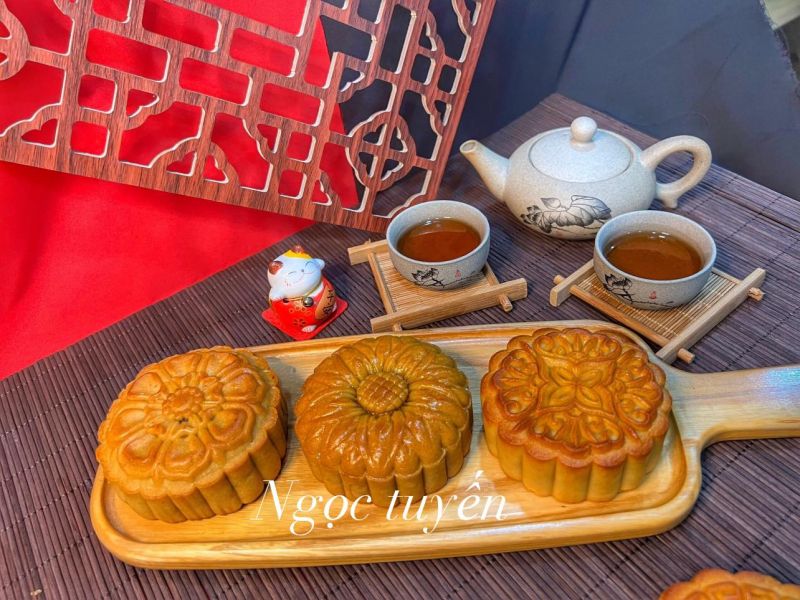 Bánh trung thu Ngọc Tuyến