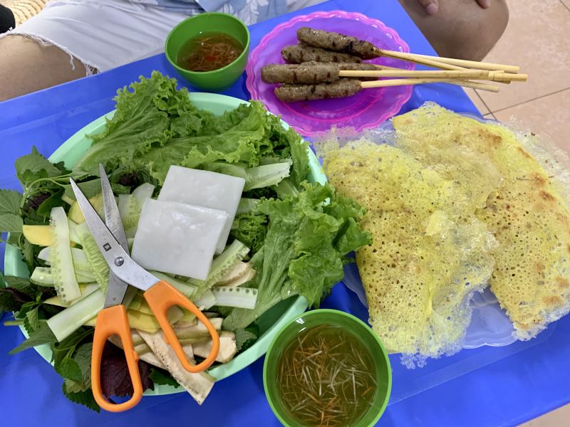 Bánh Xèo - Nem Lụi Gia Đình Quán Ngon