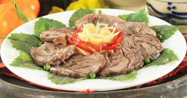 Bắp bò hấp