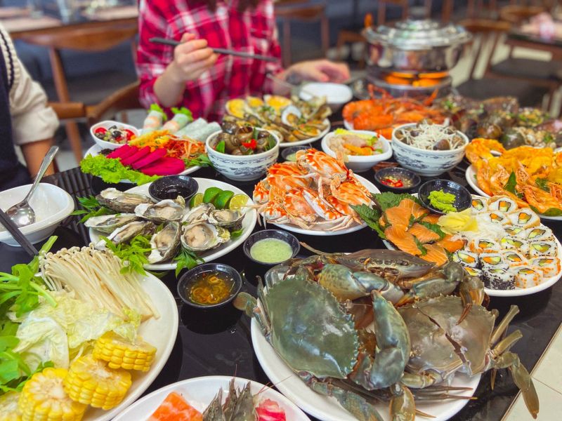 Bay Seafood Buffet - Trung Hòa Nhân Chính