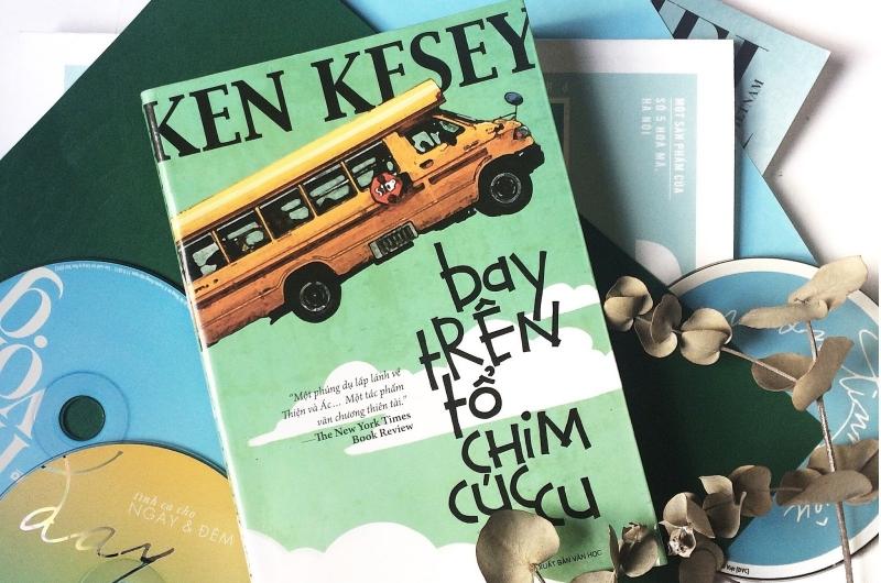 Bay trên tổ chim cúc cu
