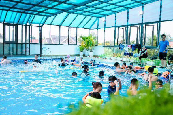 Bể bơi bốn mùa Hali Pool