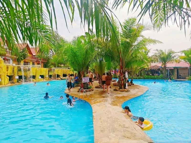 Bể bơi Công viên Giải trí Wedding Land
