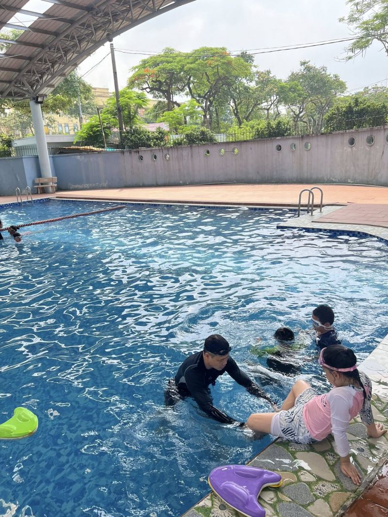 Bể Bơi Nhà Thiếu Nhi Thái Nguyên