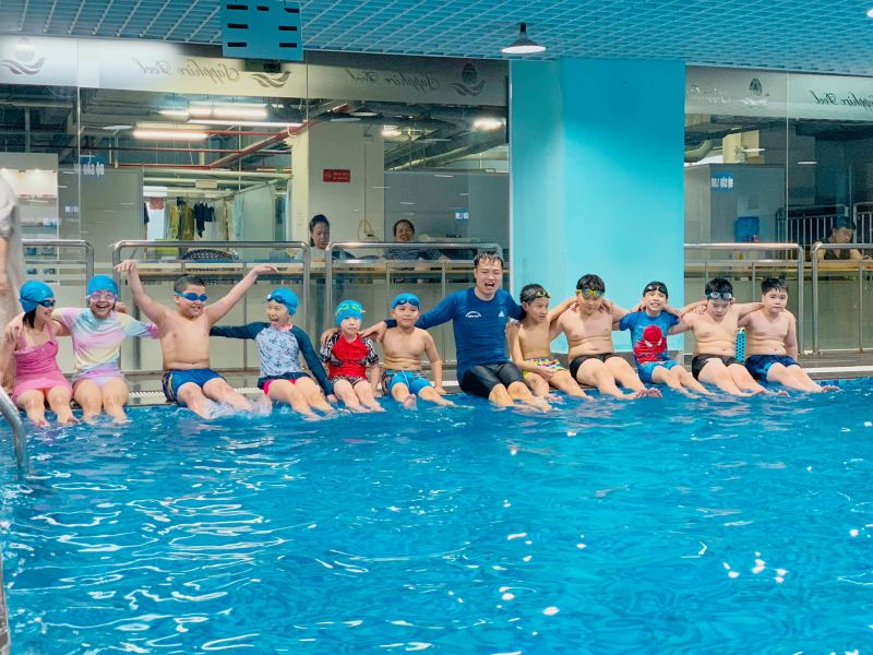 Bể Bơi Bốn Mùa Sapphire Pool