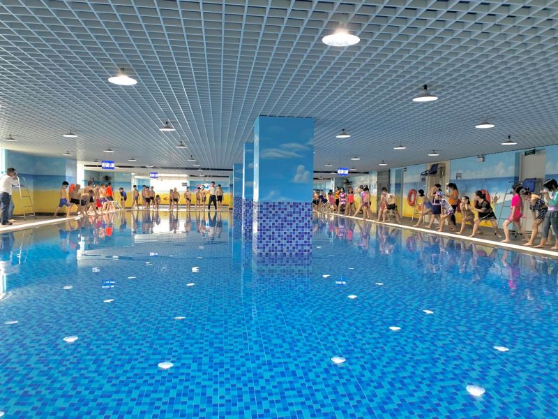 Bể Bơi Bốn Mùa Sapphire Pool