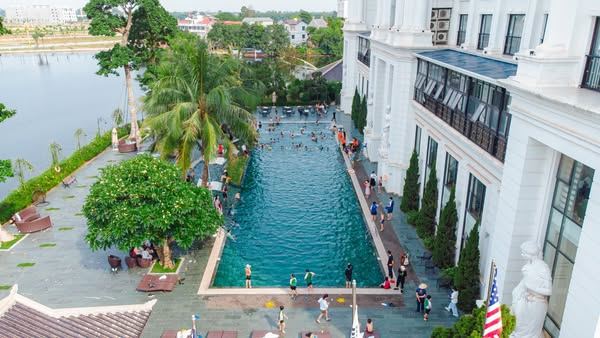 Bể bơi Westlake