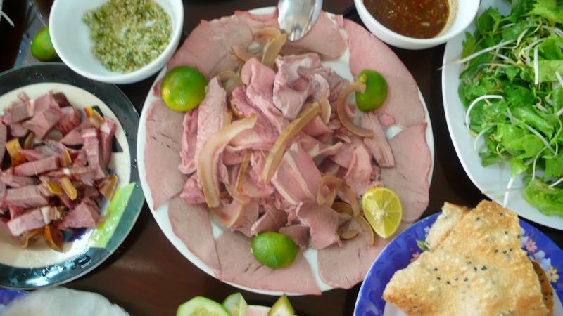 Bê thui Cầu Mống