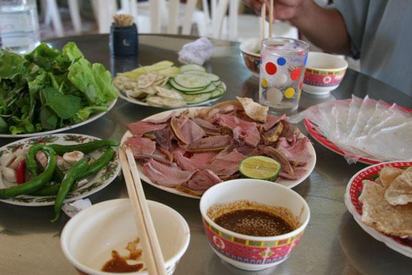 Bê Thui Cầu Mống