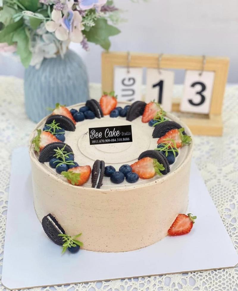 Bee Cake