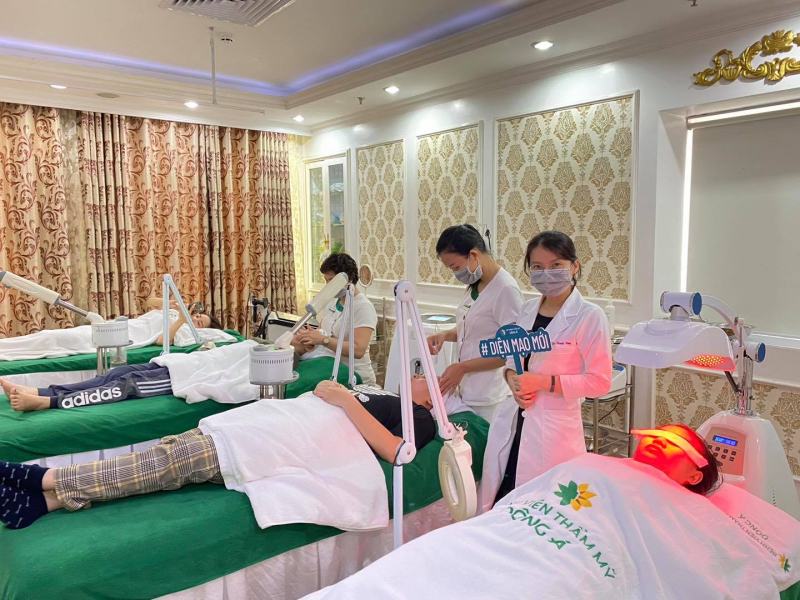 Bệnh viện thẩm mỹ Đông Á