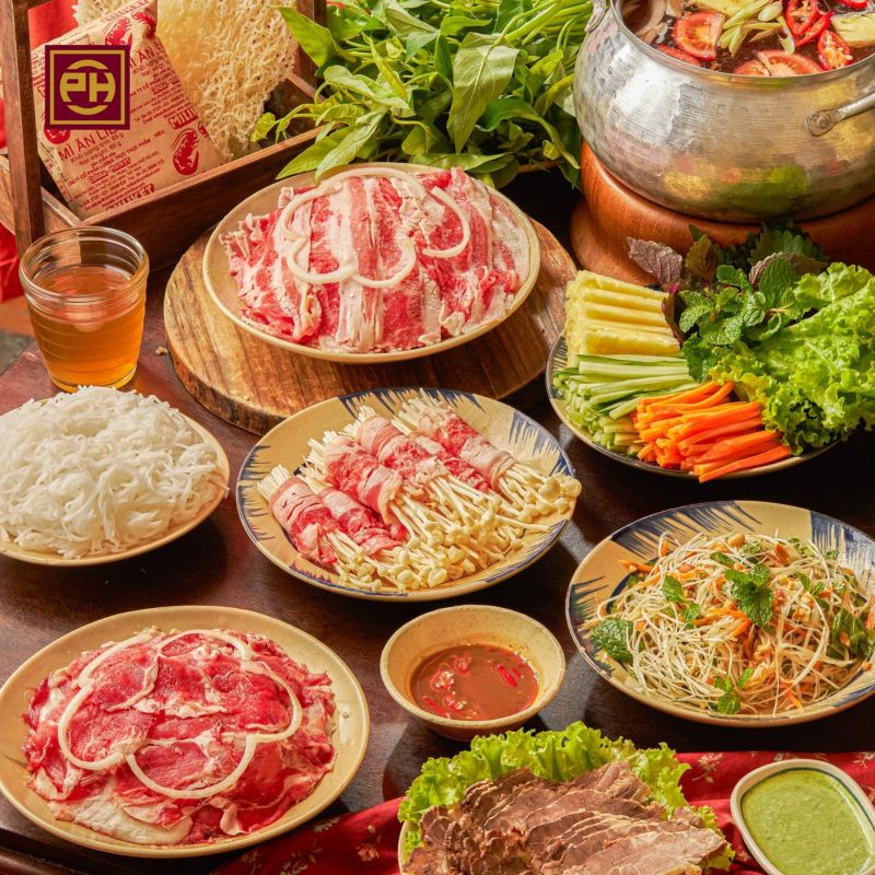 Bếp Phượng Hồng