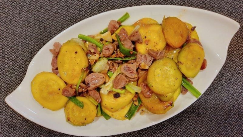 Bí ngòi xào tim gà