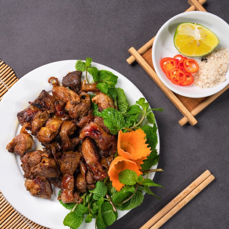 Bia Thu Hằng