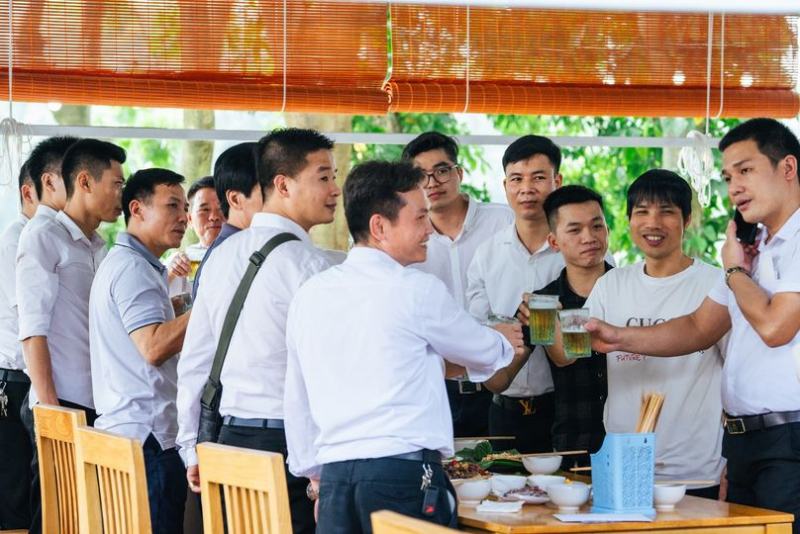 Bia Thu Hằng