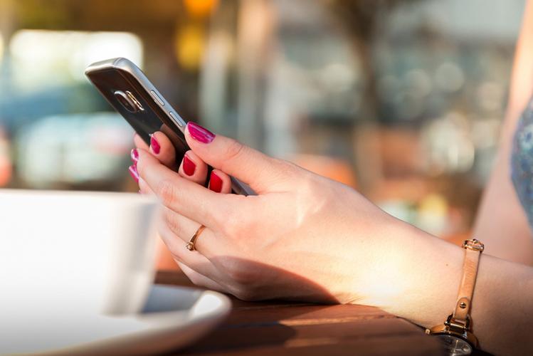 Biến mất và không trả lời tin nhắn