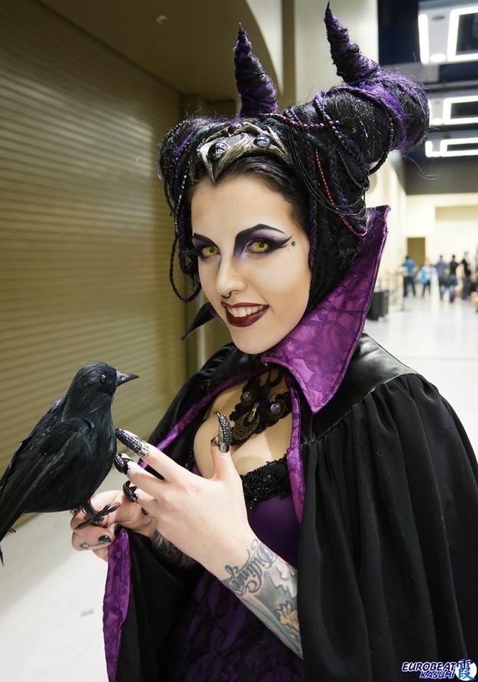 Bà tiên hắc ám Maleficent