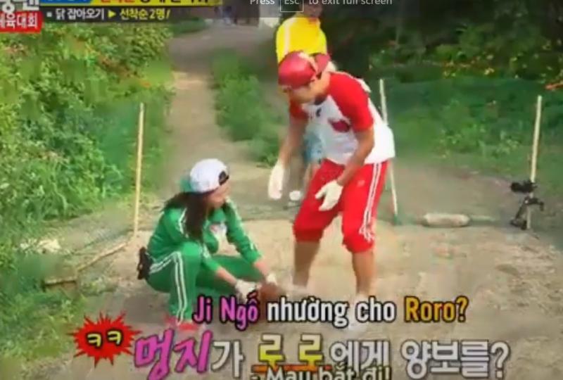 Ji Hyo giúp Haha bắt gà