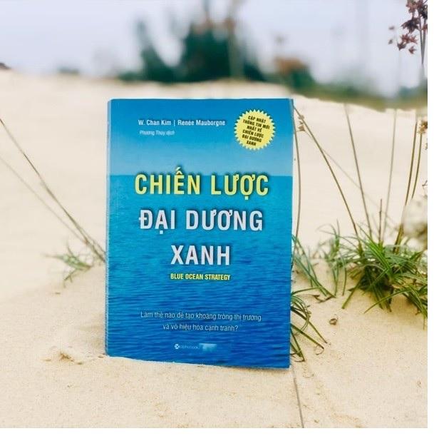 Blue ocean strategy - Chiến lược đại dương xanh