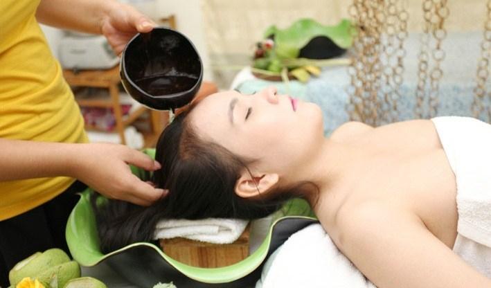 Gội đầu bằng bồ kết giúp tóc đen, óng mượt đồng thời giúp phục hồi tóc hiệu quả, an toàn giúp tóc mọc dài nhanh hơn.﻿
