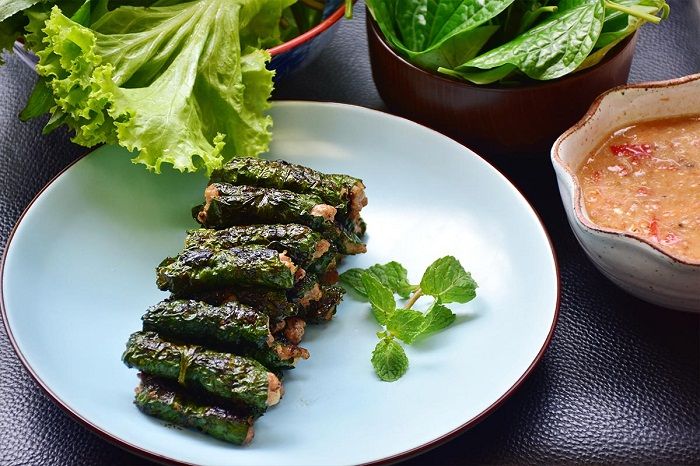 Bò nướng sả cuộn lá lốt