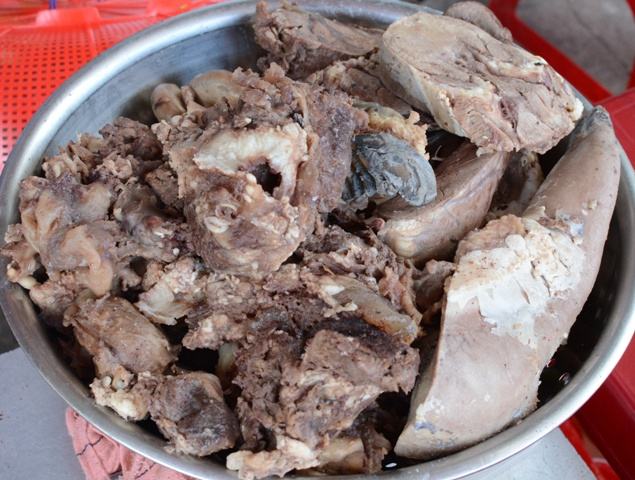 Bò viên Tám Hói