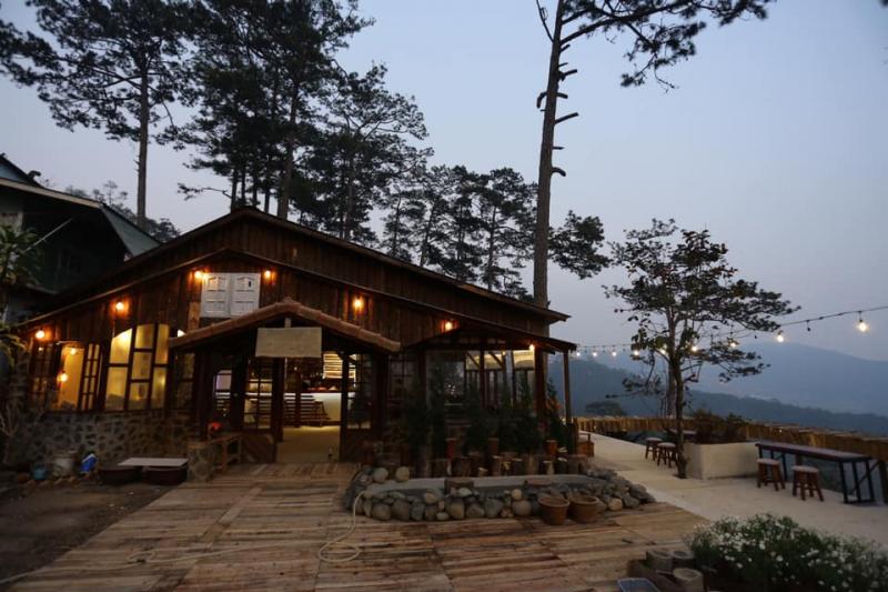 Tiệm Cà Phê Tổ Chim