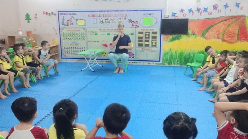 Bon Bee School được thiết kế và xây dựng với tiêu chí thân thiện, hòa mình với thiên nhiên, các lớp học mở, an toàn và hiện đại