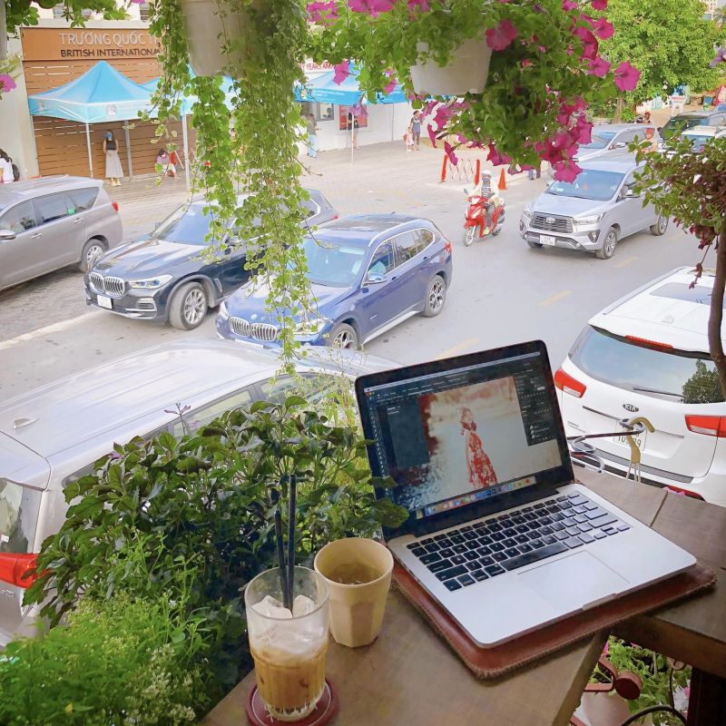 Bonjour Cafe The Art