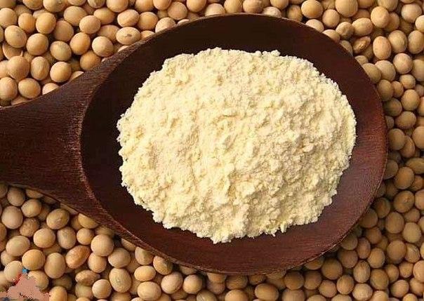 Tẩy lông mặt bằng bột nghệ và đậu nành