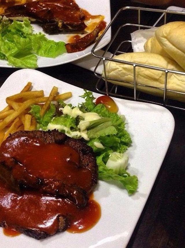 Botanica Restaurant