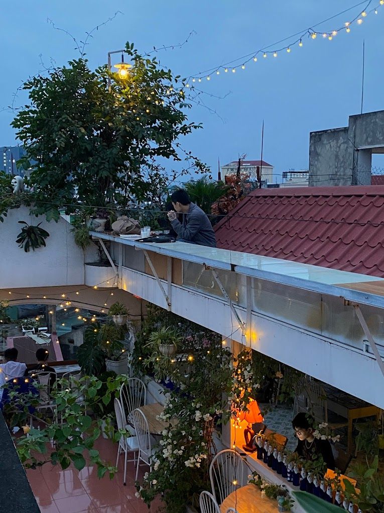 Breathe - Rooftop Cafe