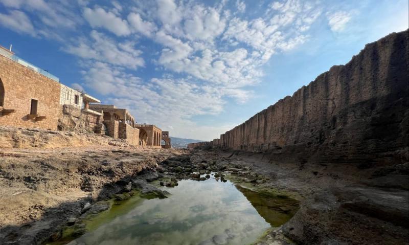 Bức tường Phoenician, Lebanon