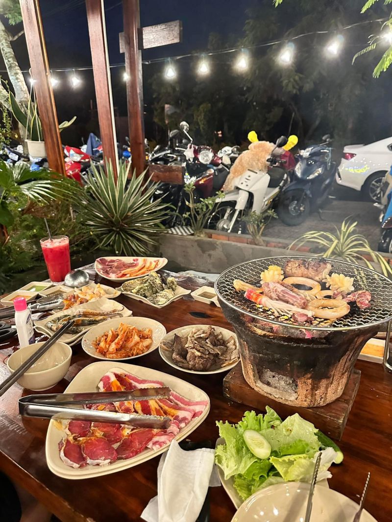 Buffet Lẩu & Nướng Moon